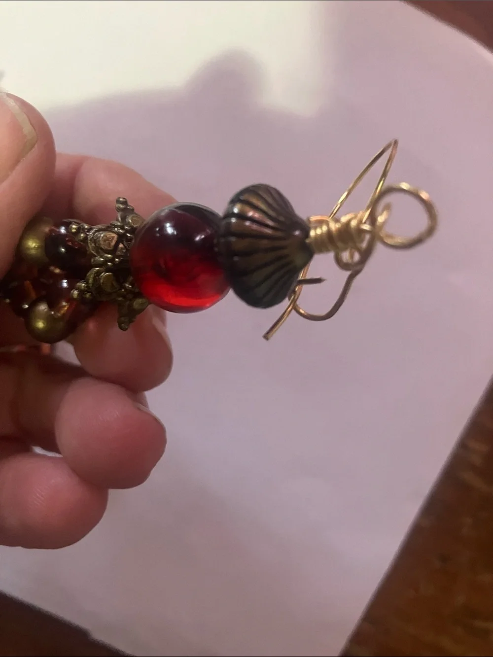 Handcrafted upcycled vintage long wire pierced red and bronze bead earrings - Picture 4 of 5